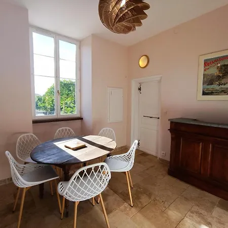 La Maison De Famille Villa *