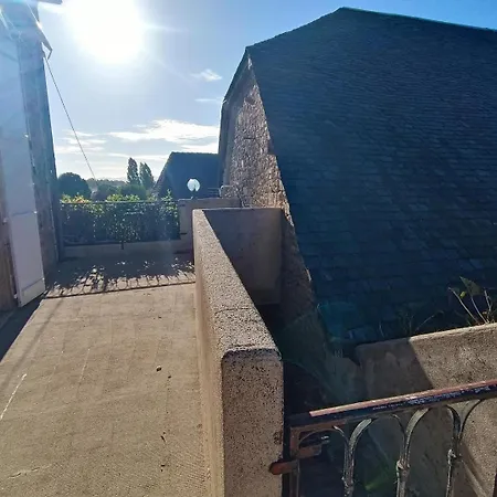 La Maison De Famille *